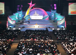 Hall 1 is transformed to a conference setting
accommodating over 10,000 delegates during 
Nu Skin Enterprises, Greater China & SEA
Regional Convention.